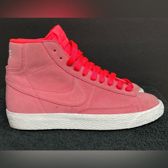 Nike Shoes - Nike Blazer Hot Punch Casual Sneakers Size 4.5Y WOMENS 6 Pink Suede 895850-605